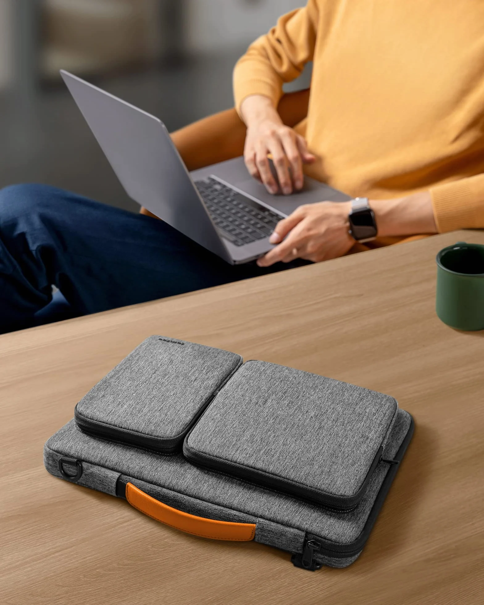 tomtoc Etui 360° do 14-calowego nowego MacBooka Pro M4/M3/M2/M1 Pro/Max A3401 A3185 A3112 A2992 A2918 2024-2021, torba na laptopa ramię Pasuje do 2024 13,5-calowego Microsoft Surface laptopa 6/5/4/3