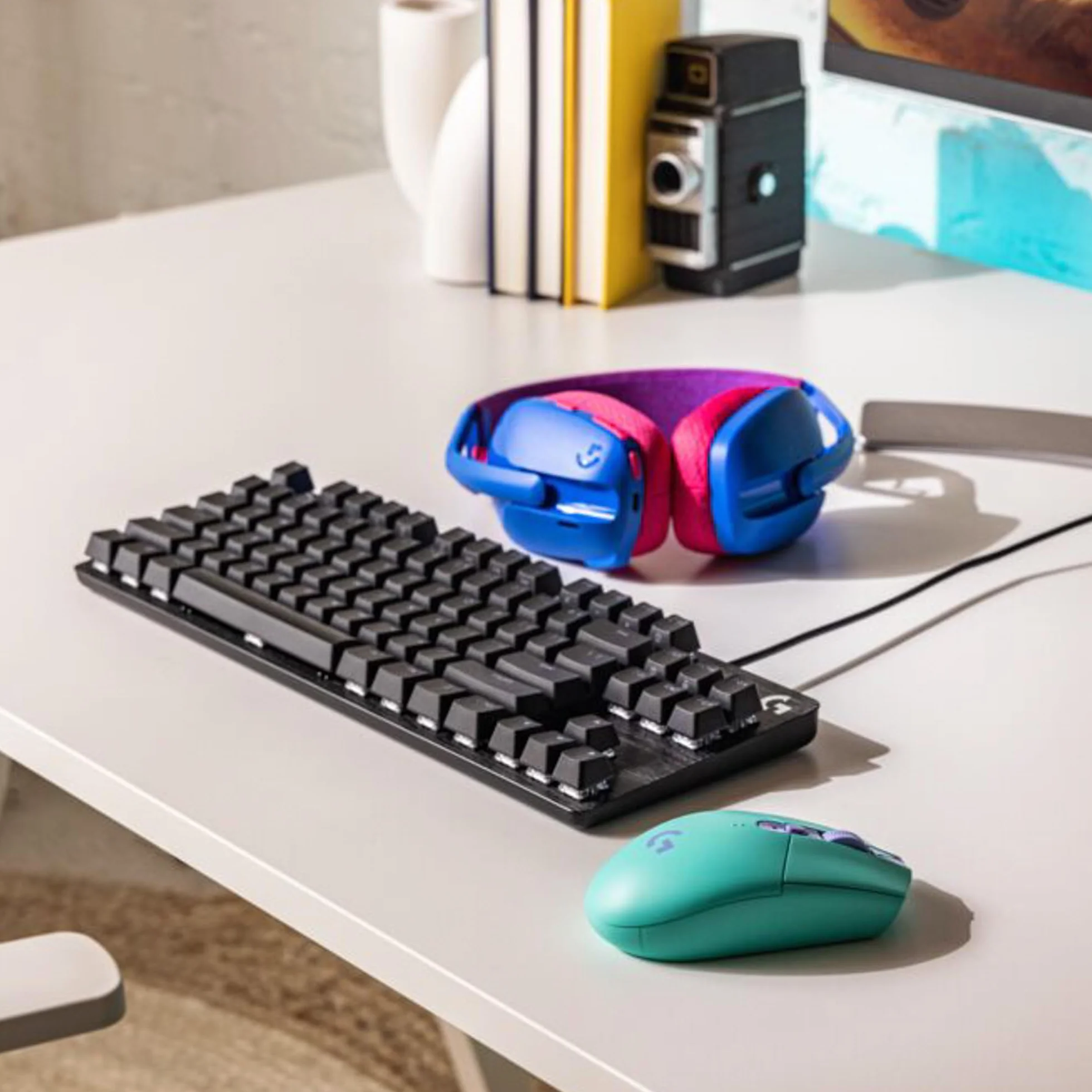 Logitech G G413 TKL SE klawiatura mechaniczna dla graczy z przełącznikami dotykowymi Anti-Ghosting QWERTY US Czarny