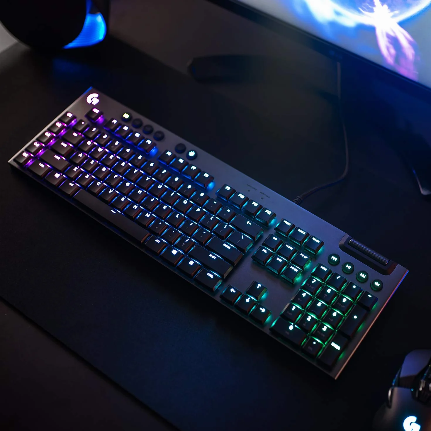 Logitech G815 Lightsync Rgb Mechanical Gaming Keyboard, Mechaniczna Klawiatura Do Gier Lightsync Rgb, Tactile Przełączniki,Pc/Mac - Czarny