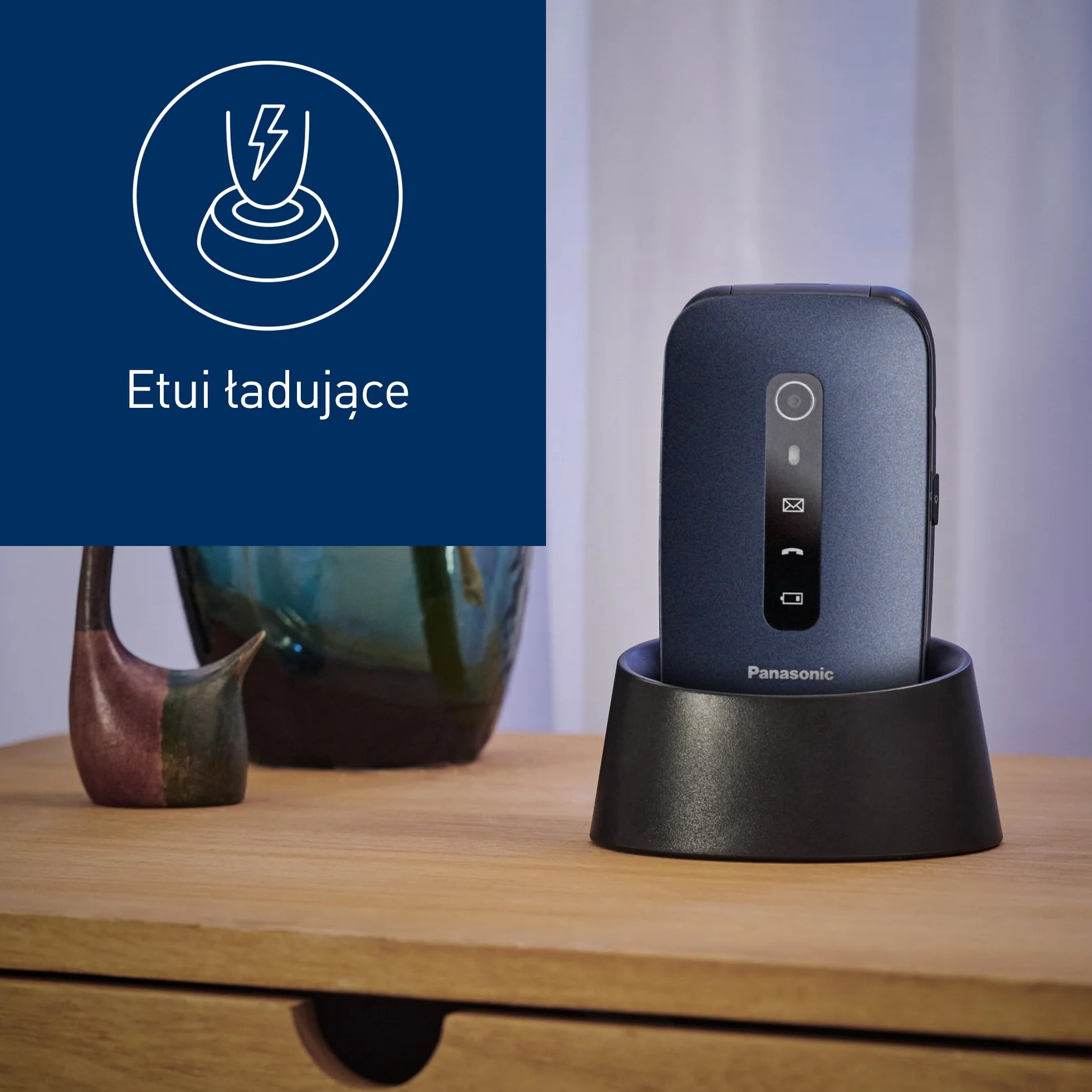 Panasonic KX-TU550 telefon dla seniora z klapką, duży ekran 2,8", aparat 1,2 MP, Clear Voice VoLTE, niebieski
