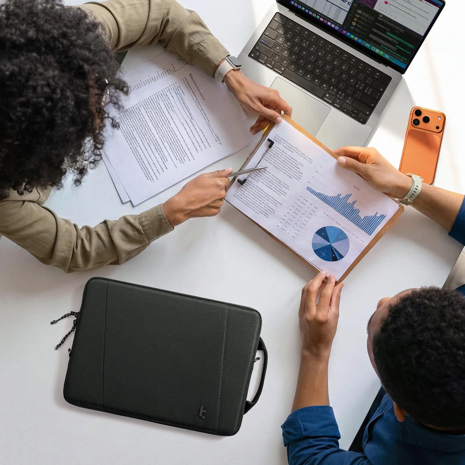 tomtoc Etui na laptopa do nowego 16-calowego MacBook Pro