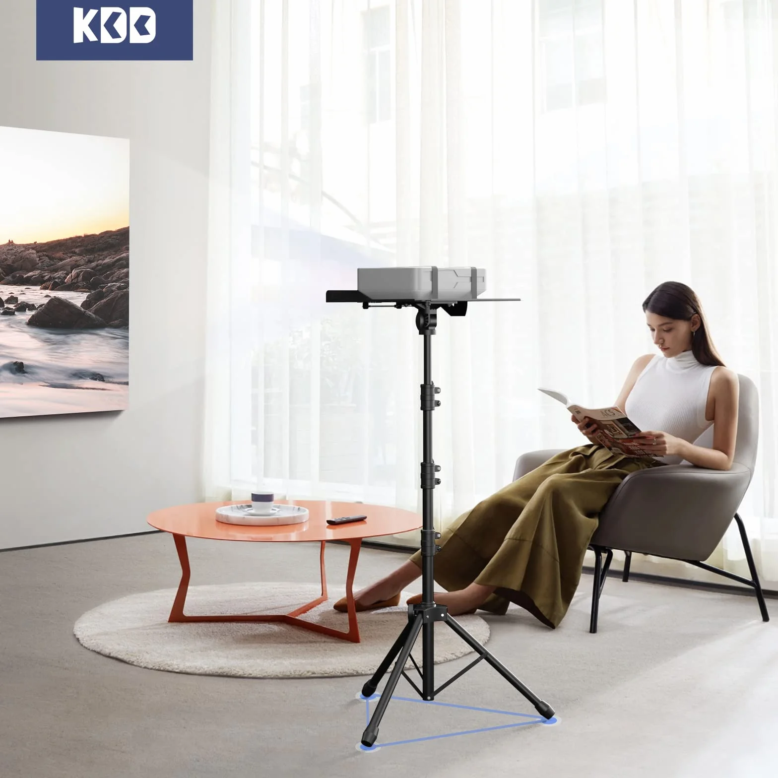 Statyw do Projektora KDD - Statyw Muzyczny 4 w 1 ze Sprężynowym Ramieniem Składany Stojak Podłogowy na Laptopa, Uchwyt na Tablet z Przesuwaną Dźwignią, Regulowana Wysokość od 23" do 63" i Obrót o 180°
