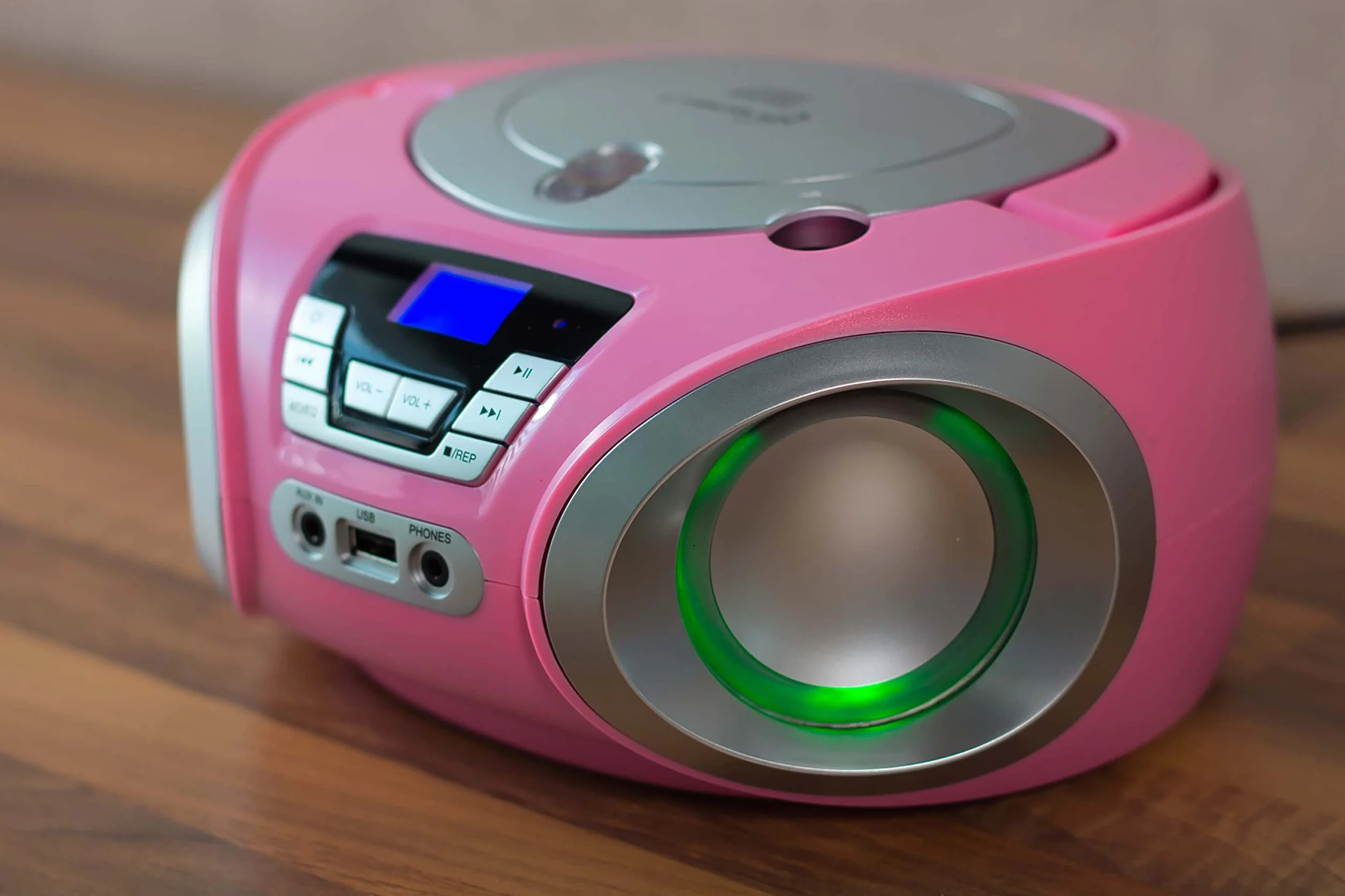 Cyberlux odtwarzacz CD z oświetleniem LED, gniazdo słuchawkowe, przenośne radio stereo, radio dla dzieci, system stereo, USB, odtwarzacz CD/MP3, radio FM, gniazdo słuchawkowe, wejście AUX, Pretty