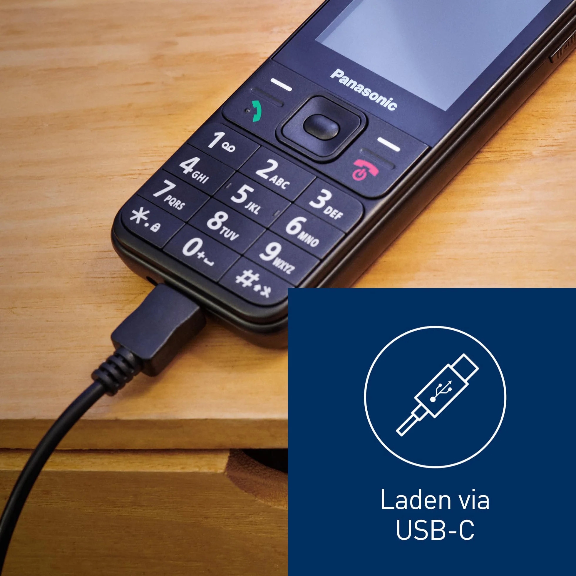 Panasonic KX-TF200 telefon dla seniora duży ekran 2,4" aparat 0,3 MP Bluetooth czarny