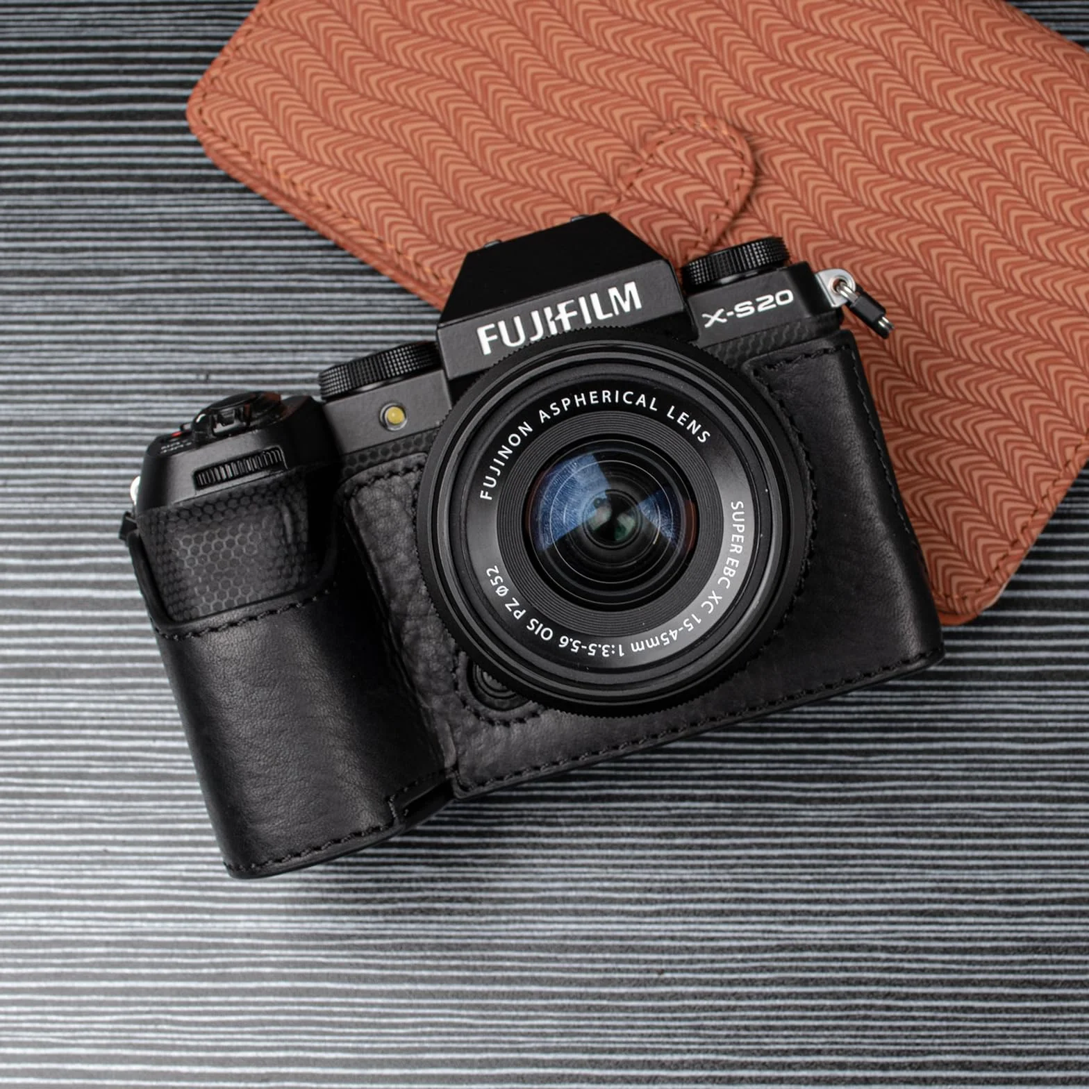 MUZIRI KINOKOO Etui Fuji XS20, etui na aparat z prawdziwej skóry w stylu retro - uchwyt ręczny, mocowanie statywu, czarne