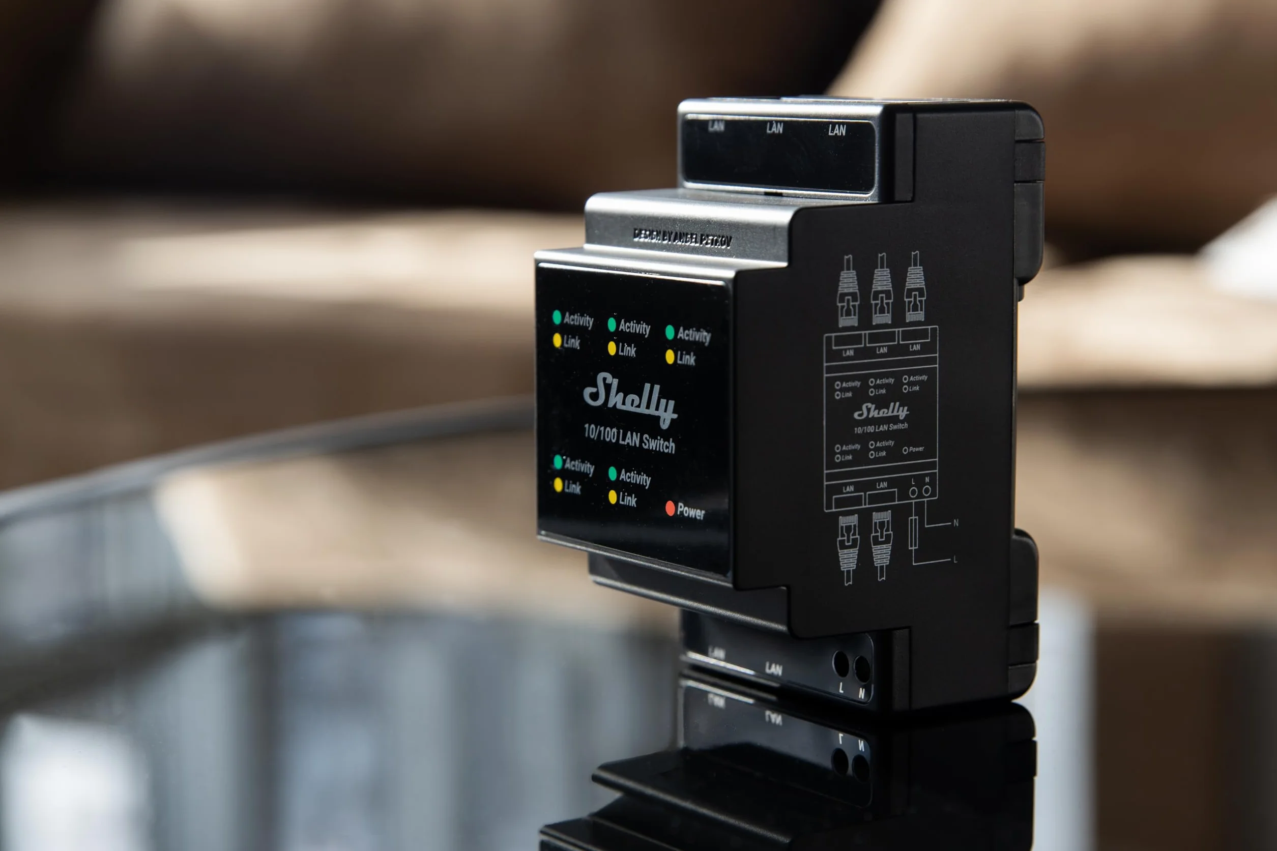 Shelly LAN Switch | 5-Portowy Przełącznik RJ45 10/100 Mbps Fast Ethernet - 110 - 230V | Do Montażu Na Szynie DIN | Bez Wentylatora | Plug & Play | Oszczędność Energii | Nie Wymaga Dodatkowego Adaptera