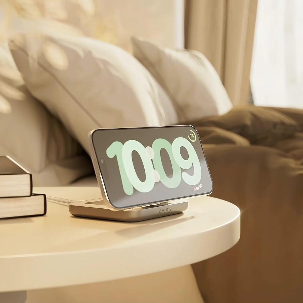 Zens Magnetic Nightstand Wireless Charger (2026), bezprzewodowa ładowarka MagSafe i Qi2 o mocy 15 W do telefonów iPhone/słuchawek AirPods, zawiera zasilacz 20 W (EU/UK/US), White