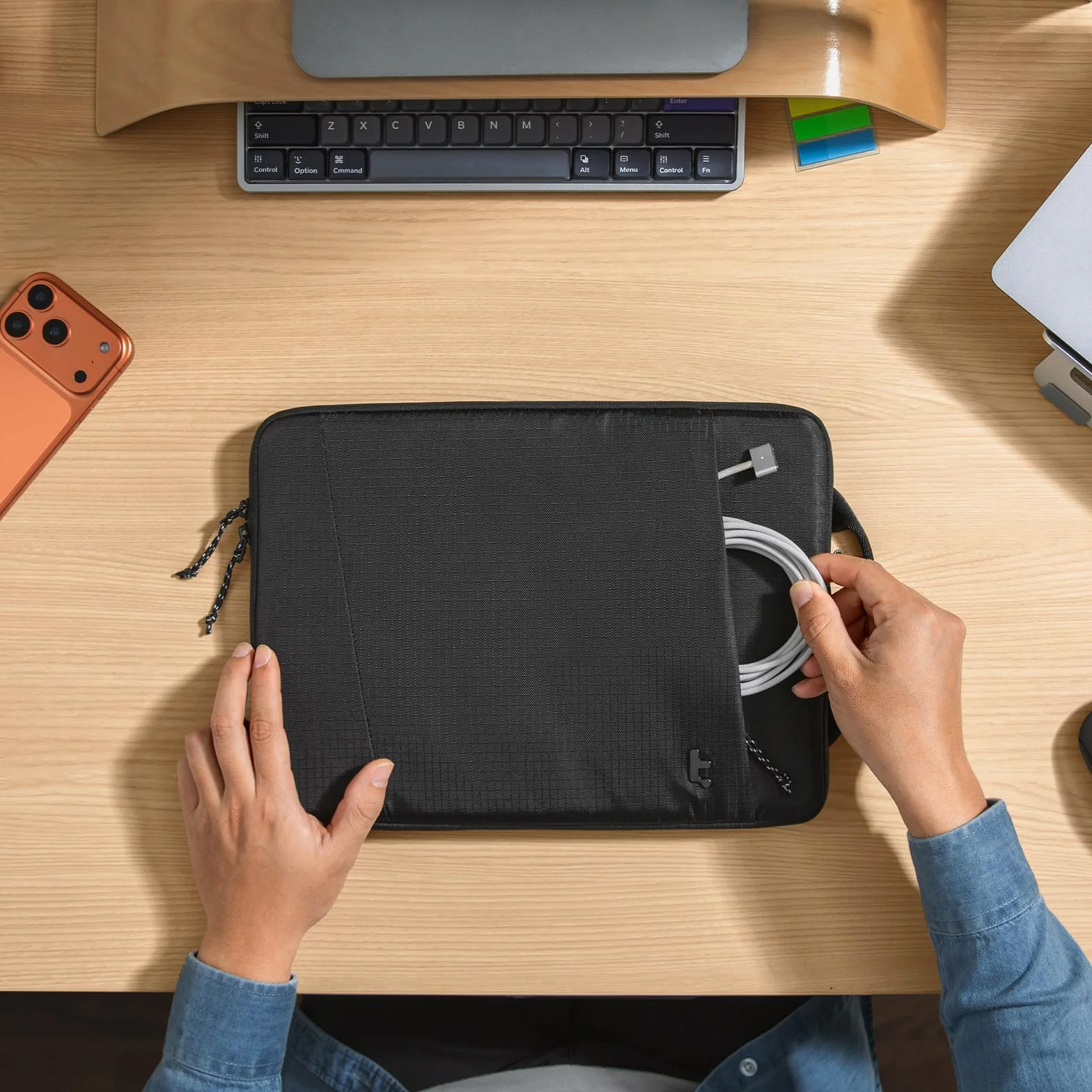 tomtoc Etui na laptopa do nowego 14-calowego MacBook Pro