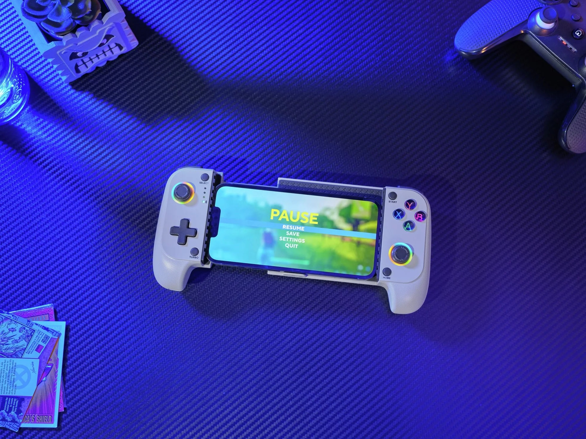 Trust Gaming GXTrust 735G Mylox Kontroler do Gier z Uchwytem na Telefon iPhone Android PS5 Xbox, Akumulator do 12h, Gamepad Bluetooth do Smartfona, Podświetlenie LED RGB, 18 Przycisków, Szary