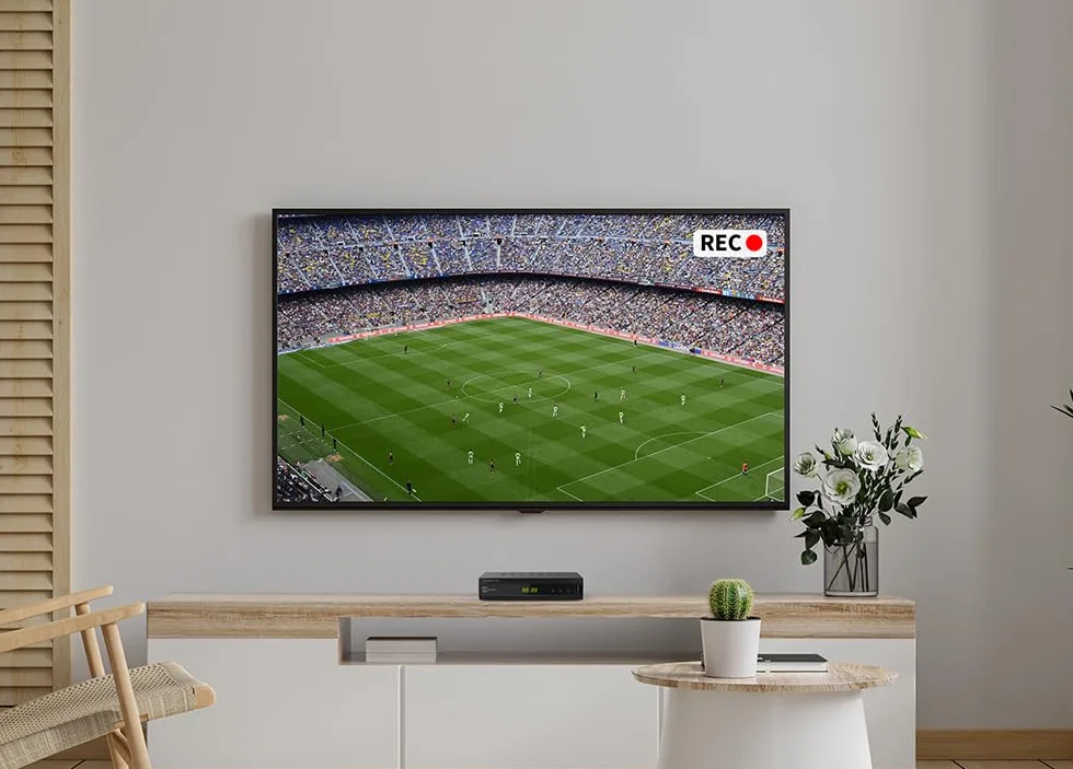 TELE System TS6822 PRO DVB-T2 HEVC cyfrowy dekoder naziemny i rejestrator wideo z dwoma tunerami DVB-T2 HD HDR (HDR10/HLG) z wyświetlaczem i pilotem zdalnego sterowania 2 w 1 ze sterowaniem