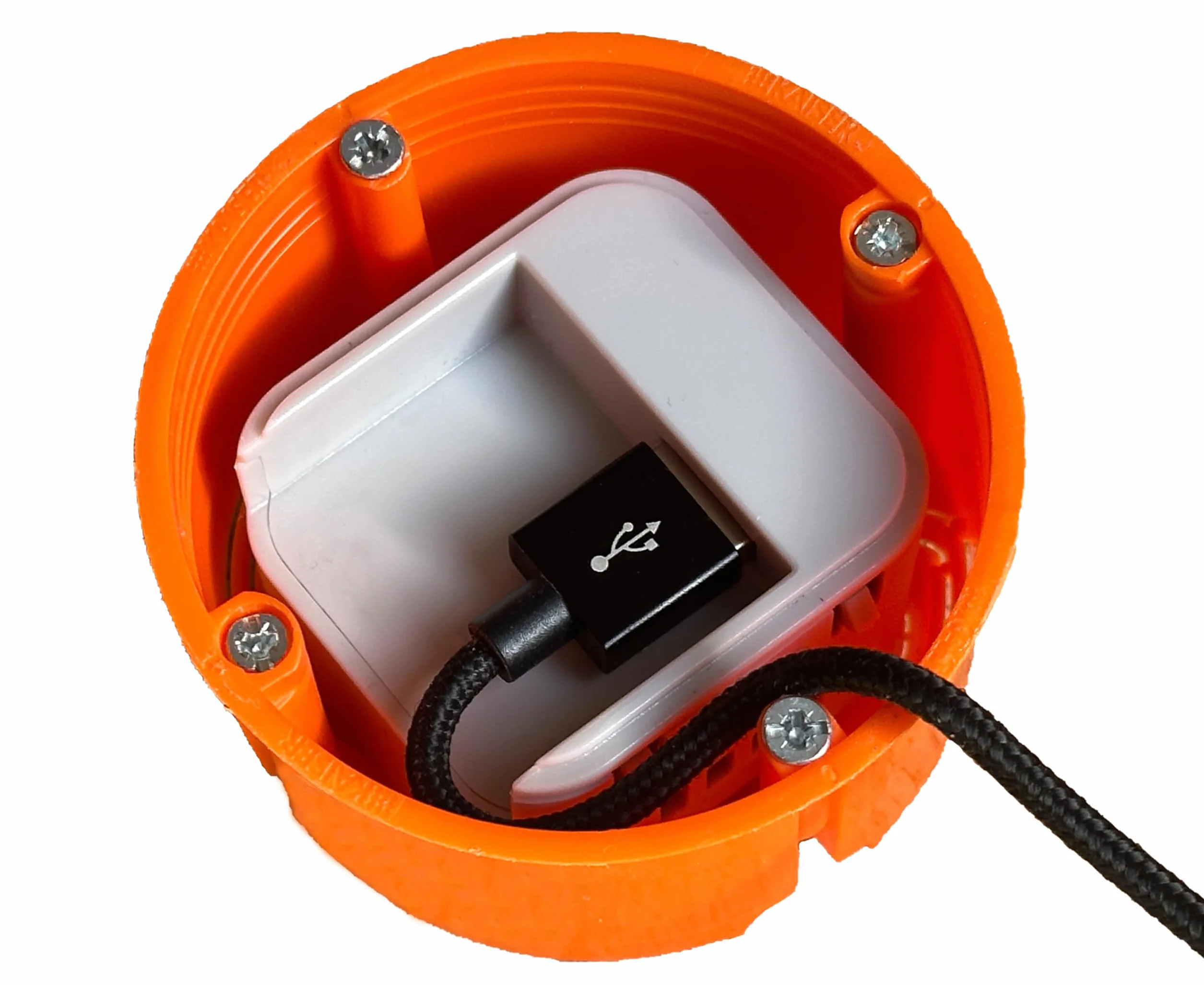Adapter USB podtynkowy 12W do ciągłego zasilania tabletów i urządzeń USB