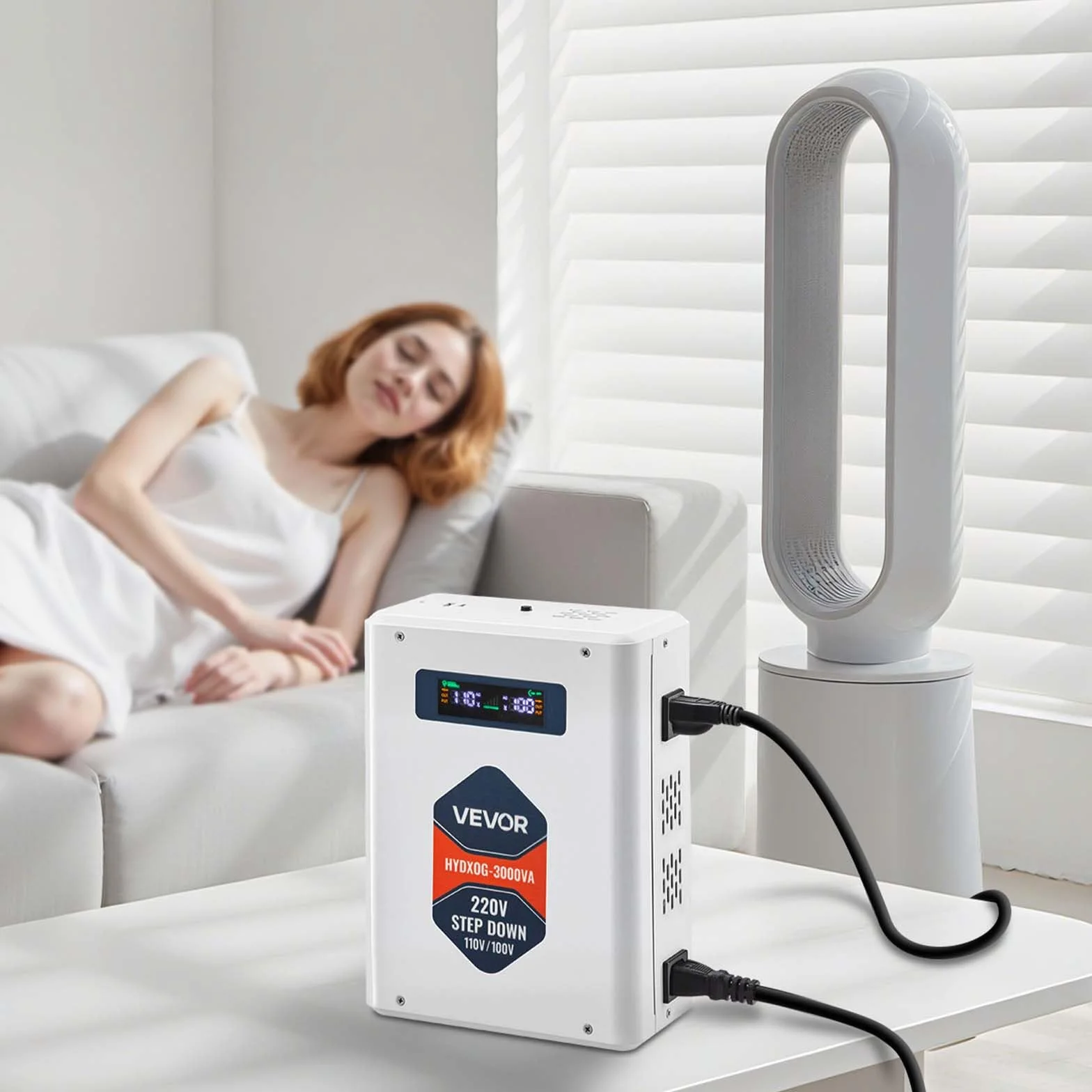 VEVOR Przetwornica napięcia Step-Down 3000 VA, Heavy Duty Transformator mocy 220 V na 110 V z 2 gniazdami USA, wyjściem USB, wyświetlaczem LCD, ochroną temperatury