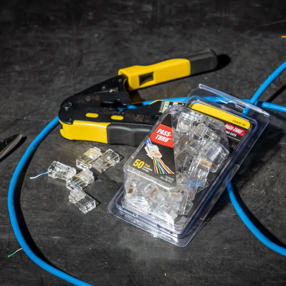 Klein Tools Modułowa wtyczka danych Pass-Thru, RJ45 CAT6, złącza przelotowe 50 sztuk, VDV826-703
