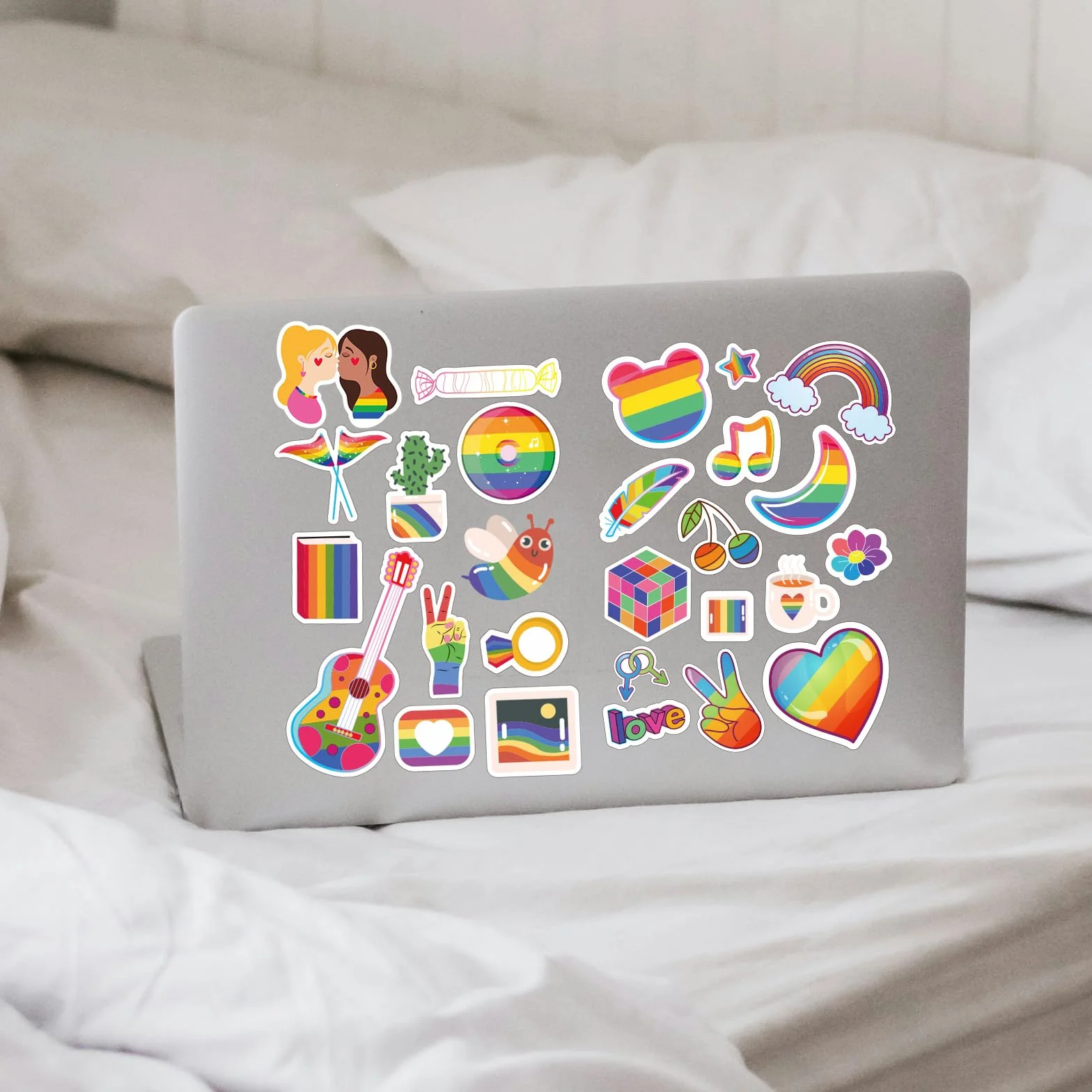 16 Arkuszy / 240+ Naklejek LGBTQ, Gay Pride Naklejki Lesbijskie Gejowskie Biseksualne Trans Pride Naklejki Kolorowe Teczowych LGBT Prezent do Laptopa, Kubki na Wode, Parad