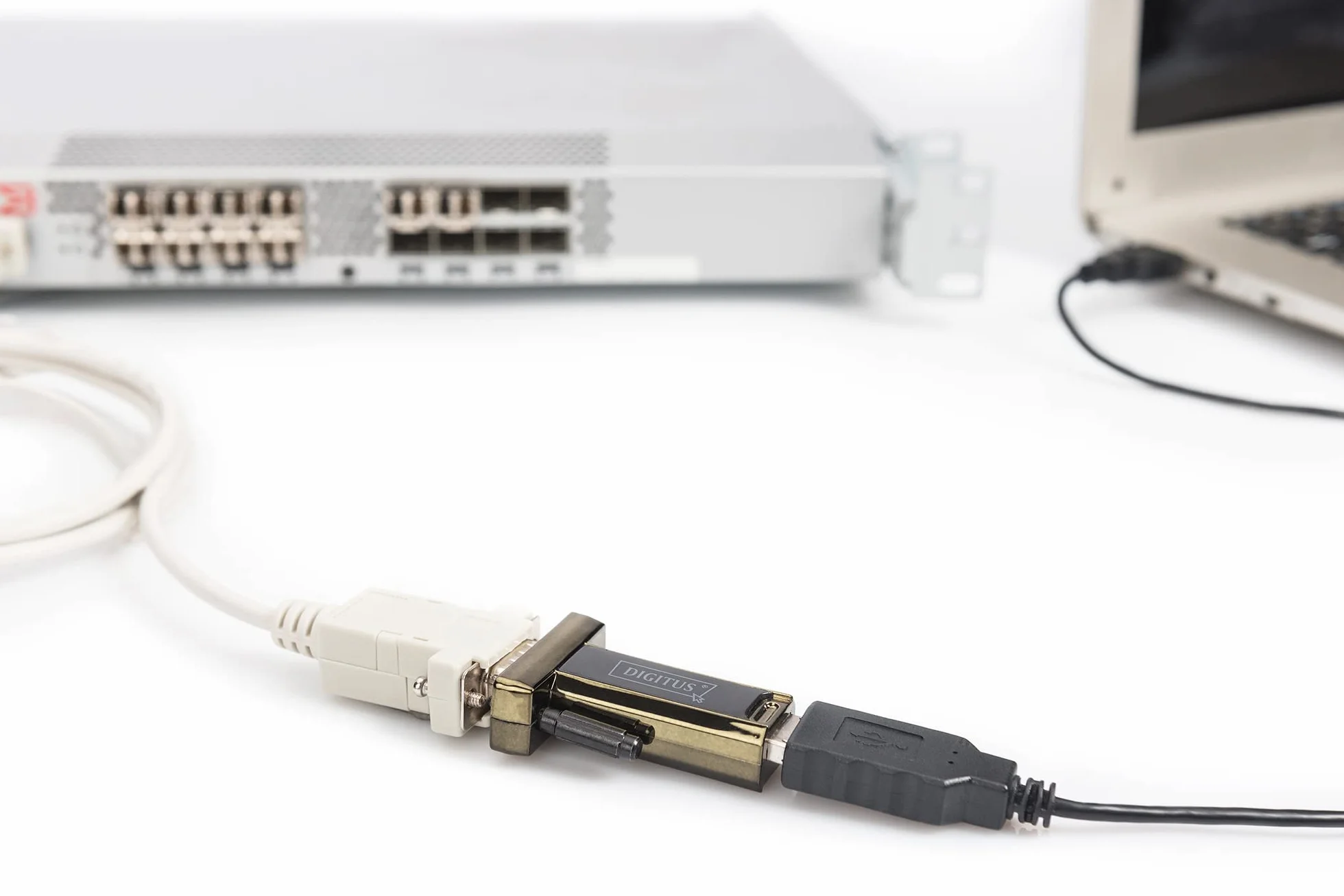 DIGITUS USB na adapter szeregowy - RS232 konwerter - USB 2.0 Typ-A do DSUB 9M - FTDI FT232RL chipset - wraz z kablem 80 cm