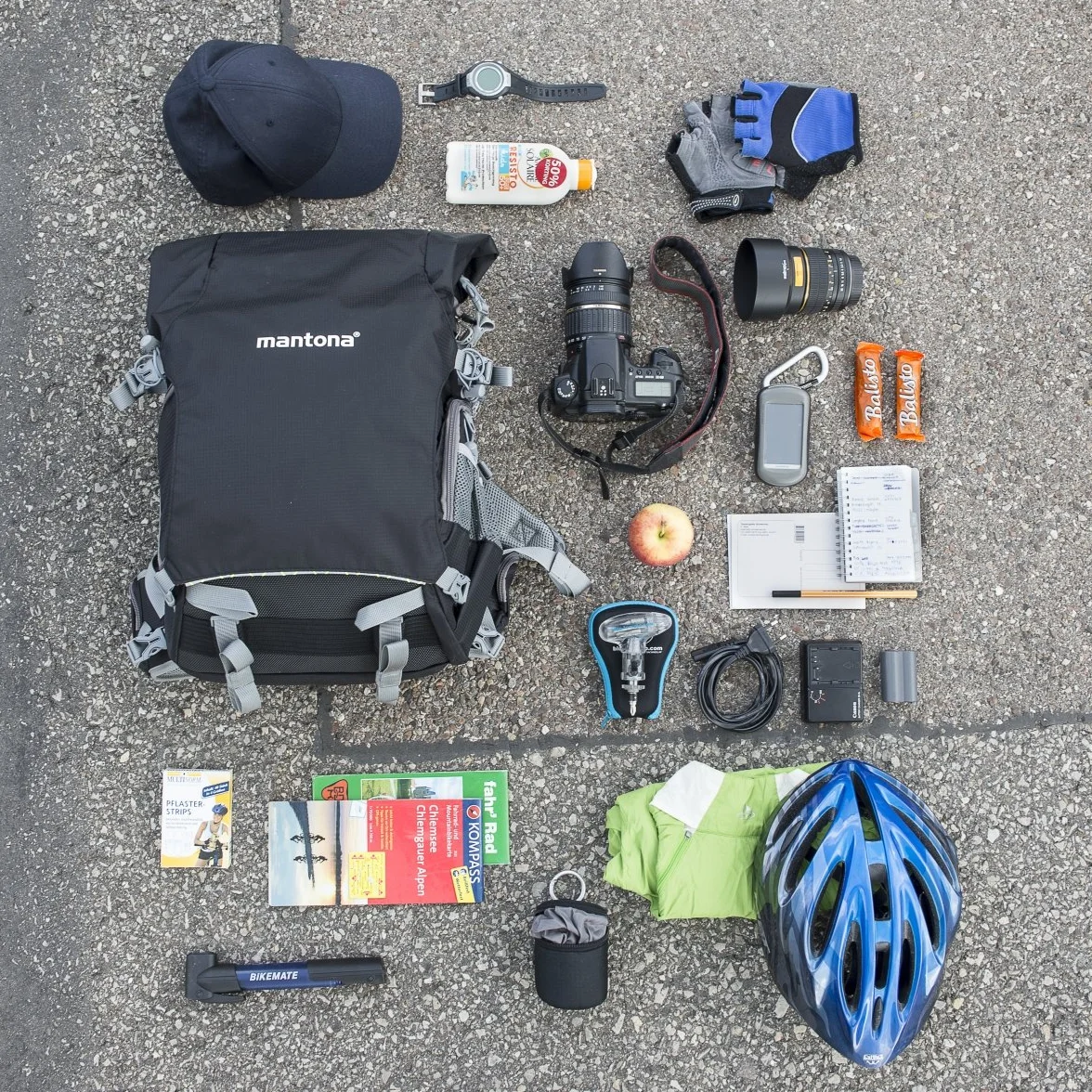 Mantona ElementsPro 30 plecak outdoorowy czarny z osłoną przeciwdeszczową