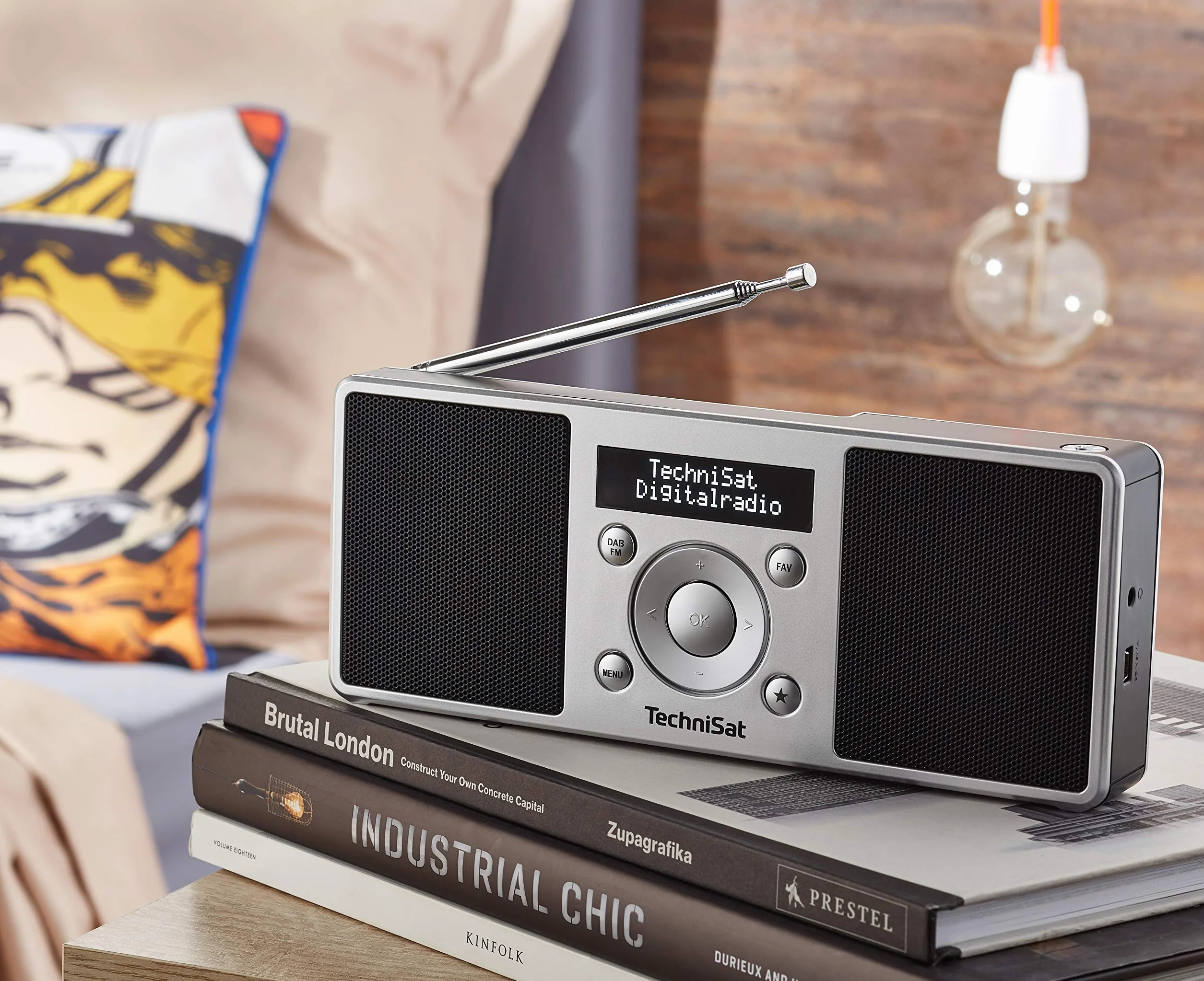 TechniSat DIGITRADIO 1 S przenośne radio DAB+ FM z akumulatorem 2 W RMS srebrno-czarny