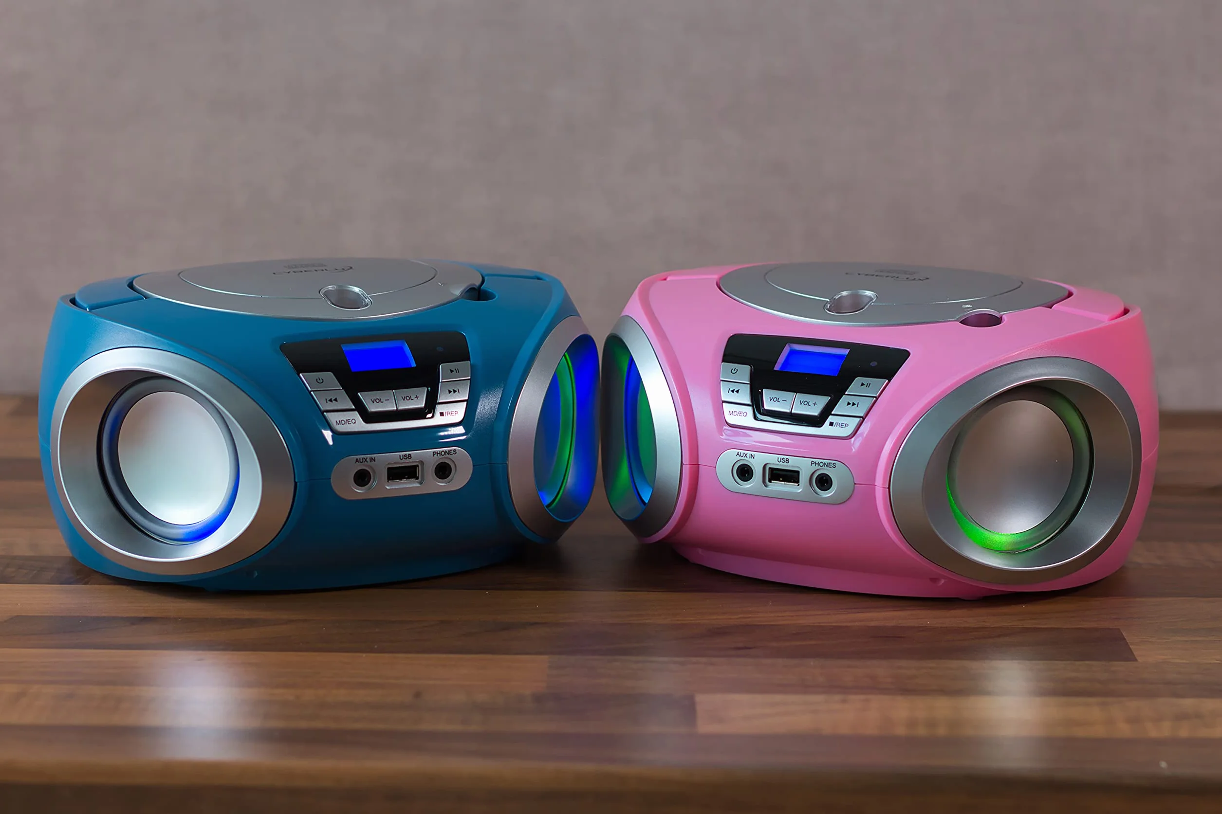 Cyberlux odtwarzacz CD z oświetleniem LED, gniazdo słuchawkowe, przenośne radio stereo, radio dla dzieci, system stereo, USB, odtwarzacz CD/MP3, radio FM, gniazdo słuchawkowe, wejście AUX, Pretty