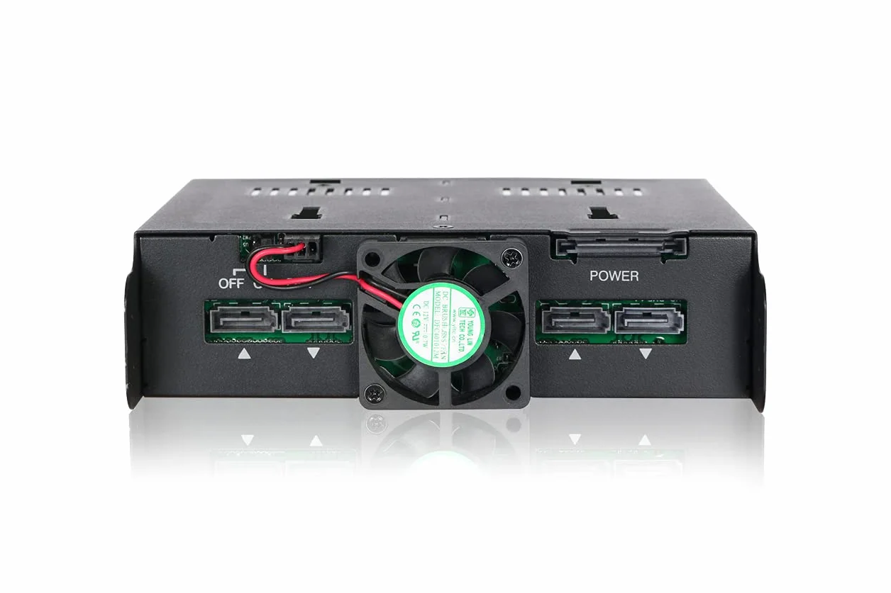 ICY DOCK MB014SP-B R1 stacja dokująca Hot Swap do 4 x 2,5 cala SATA/SAS SSD/HDD czarny