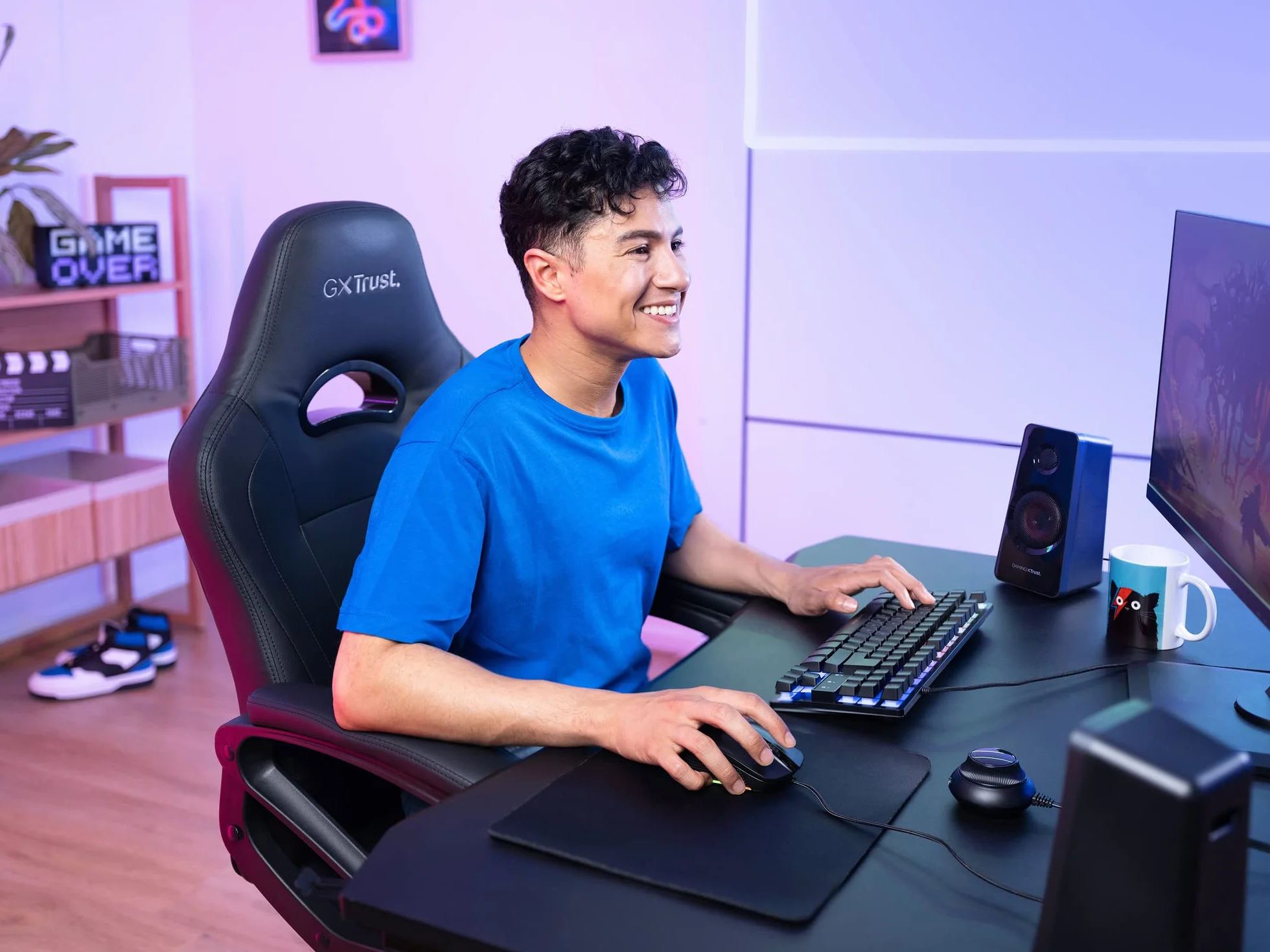 Trust Gaming GXT 38 Głośnik PC Gamer 2.1 z subwooferem, 120 W, inteligentne zarządzanie zasilaniem, regulacja głośności przewodowej, głośnik do komputerów PC i laptopa - czarny/czerwony