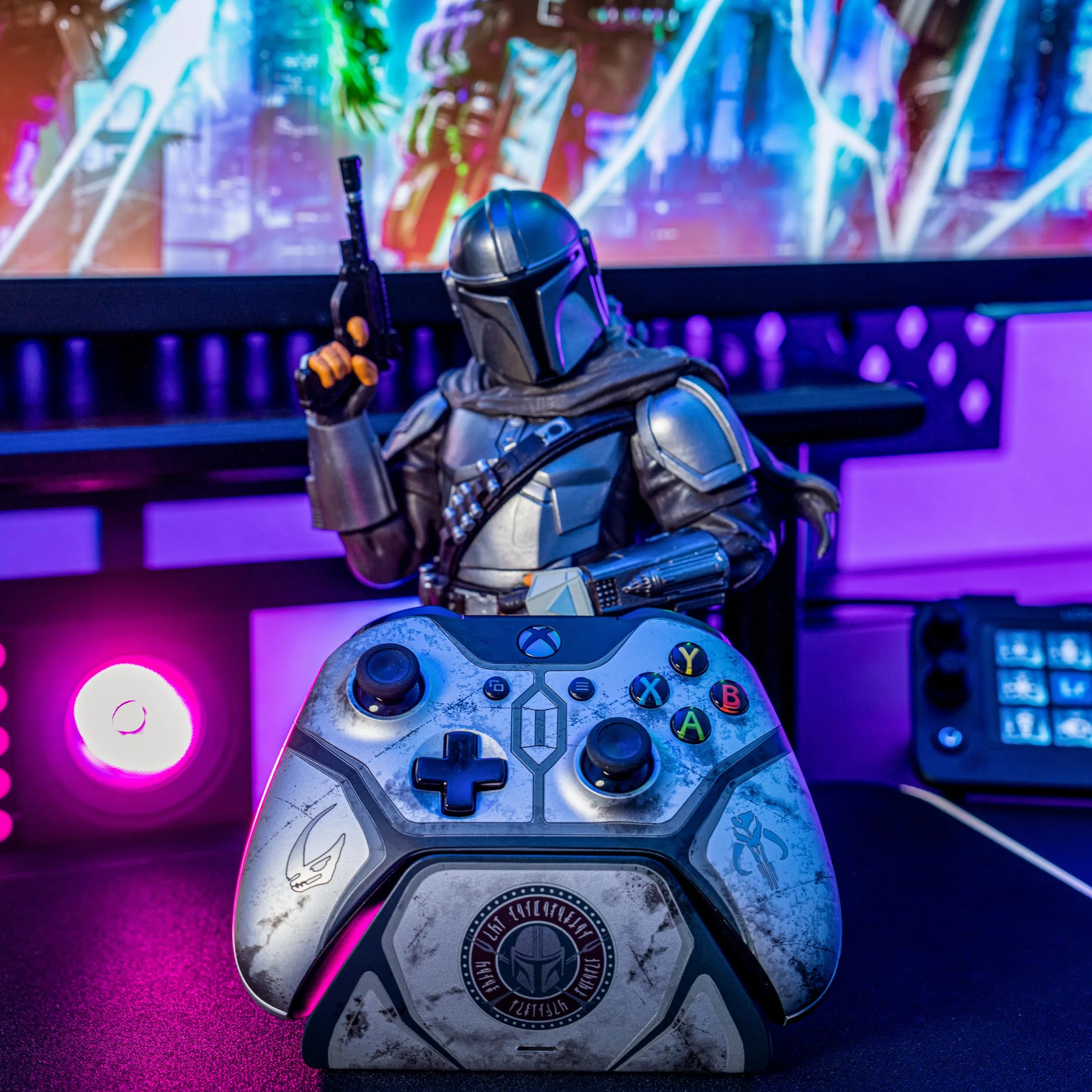 Cable Guys - Star Wars The Mandalorian Gaming Accessories Holder & Phone Holder for Most Controller (Xbox, Play Station, Nintendo Switch) & Phone