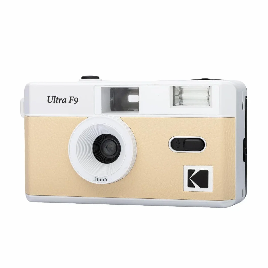 KODAK Ultra F9 - Wielokrotnego użytku srebrny aparat 35 mm, stały obiektyw 31 mm F/9, wbudowany błysk, łatwe ładowanie, ręczne zwijanie, idealny do wnętrz - beżowy