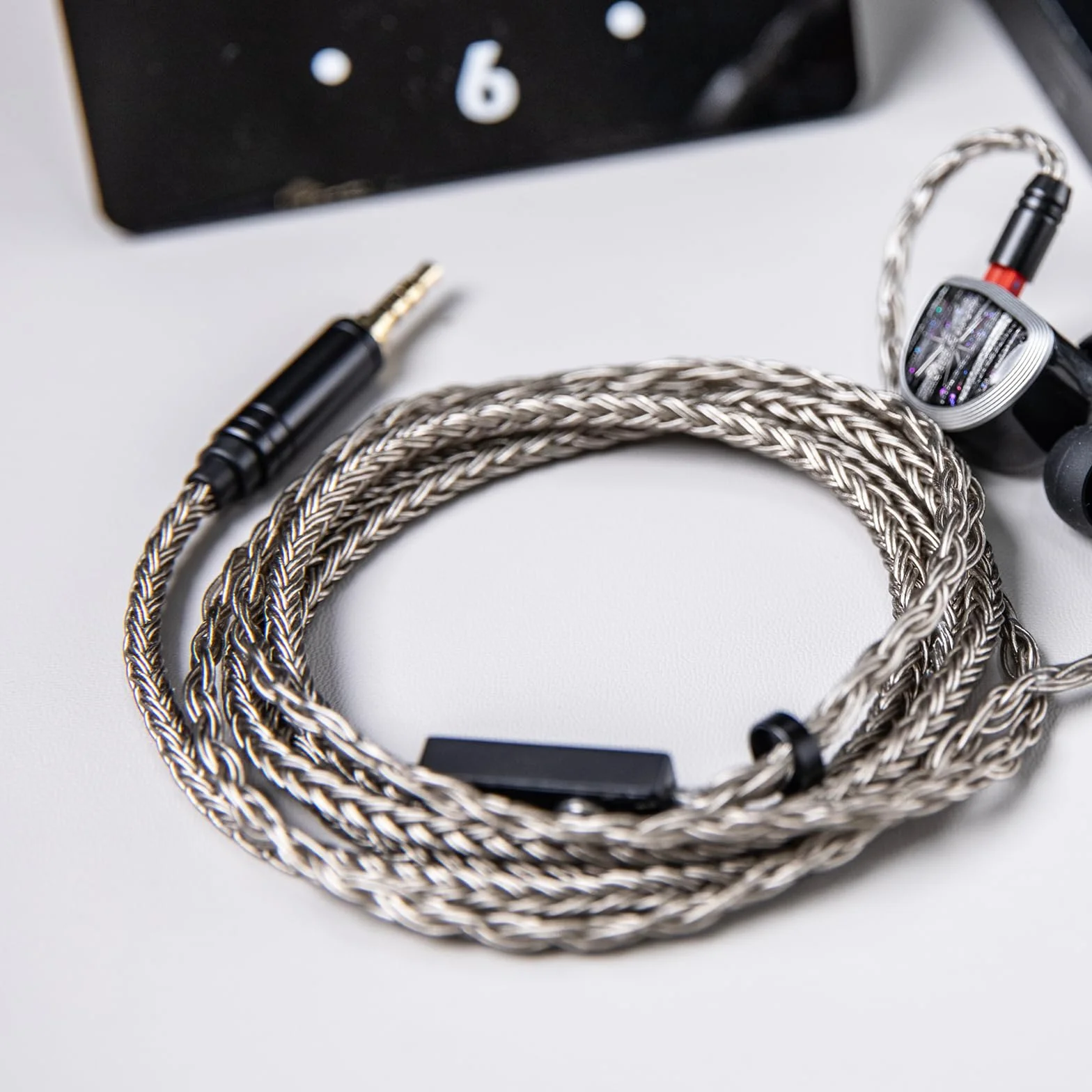 Linsoul Tripowin Zonie HiFi IEM Upgrade kabel, z mikrofonem Omni, 16-żyłowy, posrebrzany kabel słuchawkowy SPC, opcje typu C/3,5 mm, 1,25 m, nieplączący się przewód dla audiofilów (typ C, 2-pinowy